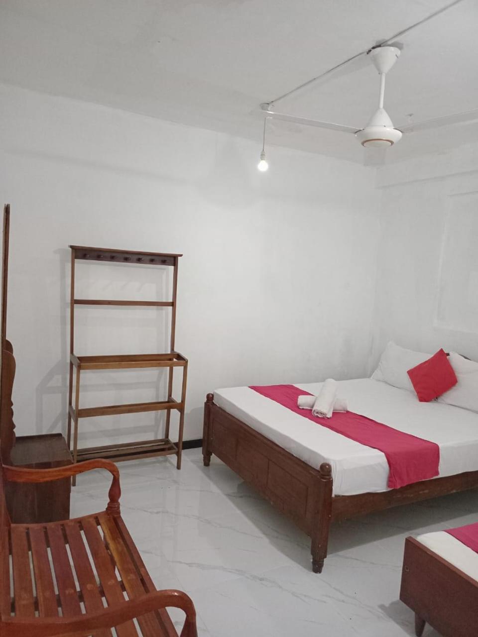 Sadhara River View Lodge Kandy Ngoại thất bức ảnh